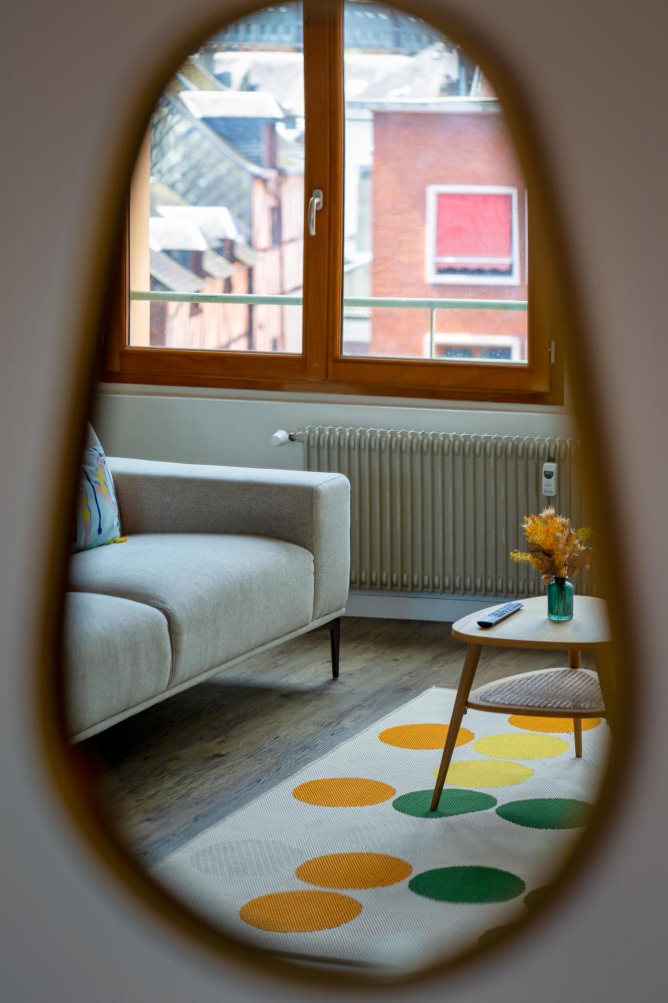 Juliette : *Logement Avec Balcon* Lägenhet Rouen Exteriör bild